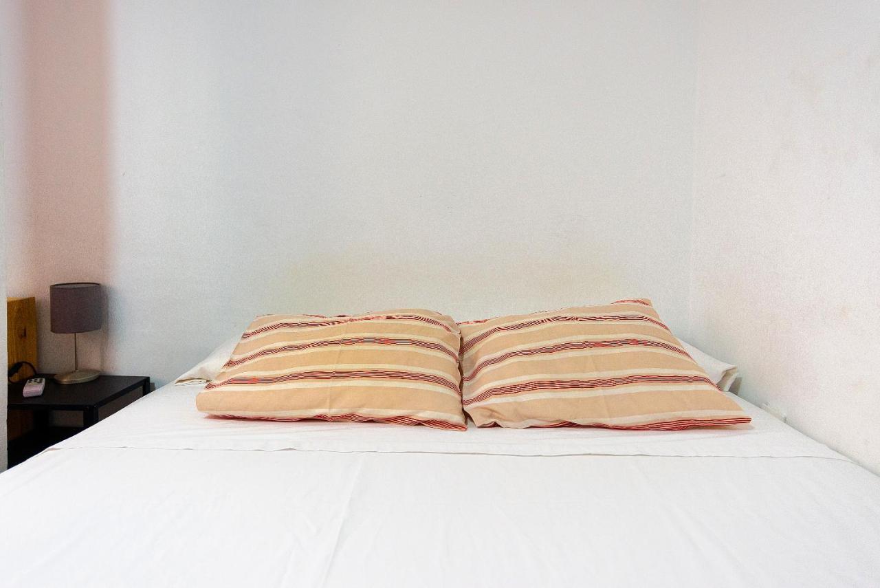 Rooms Young People Only, Soho Citycenter Málaga Buitenkant foto