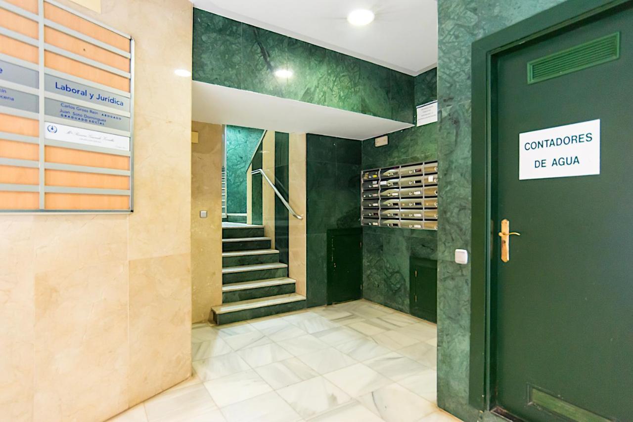 Rooms Young People Only, Soho Citycenter Málaga Buitenkant foto